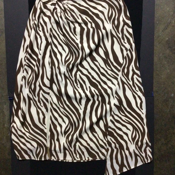 Petite Studio Brown & Cream Skirt - Picture 7 of 10